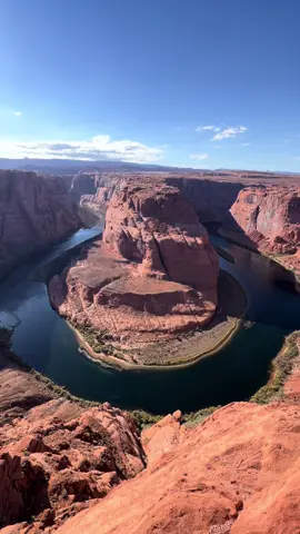 If you’ve been thinking about going, do it! The Horseshoe Bend 😍 so dreamy no filter necessary. #horshoebend #arizonacheck #fyp #arizonanationalpark #azinfall 
