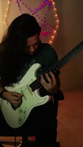 Trilogy suite bridge YJM #schecter #shred #stratocaster #gamesnotiktok 