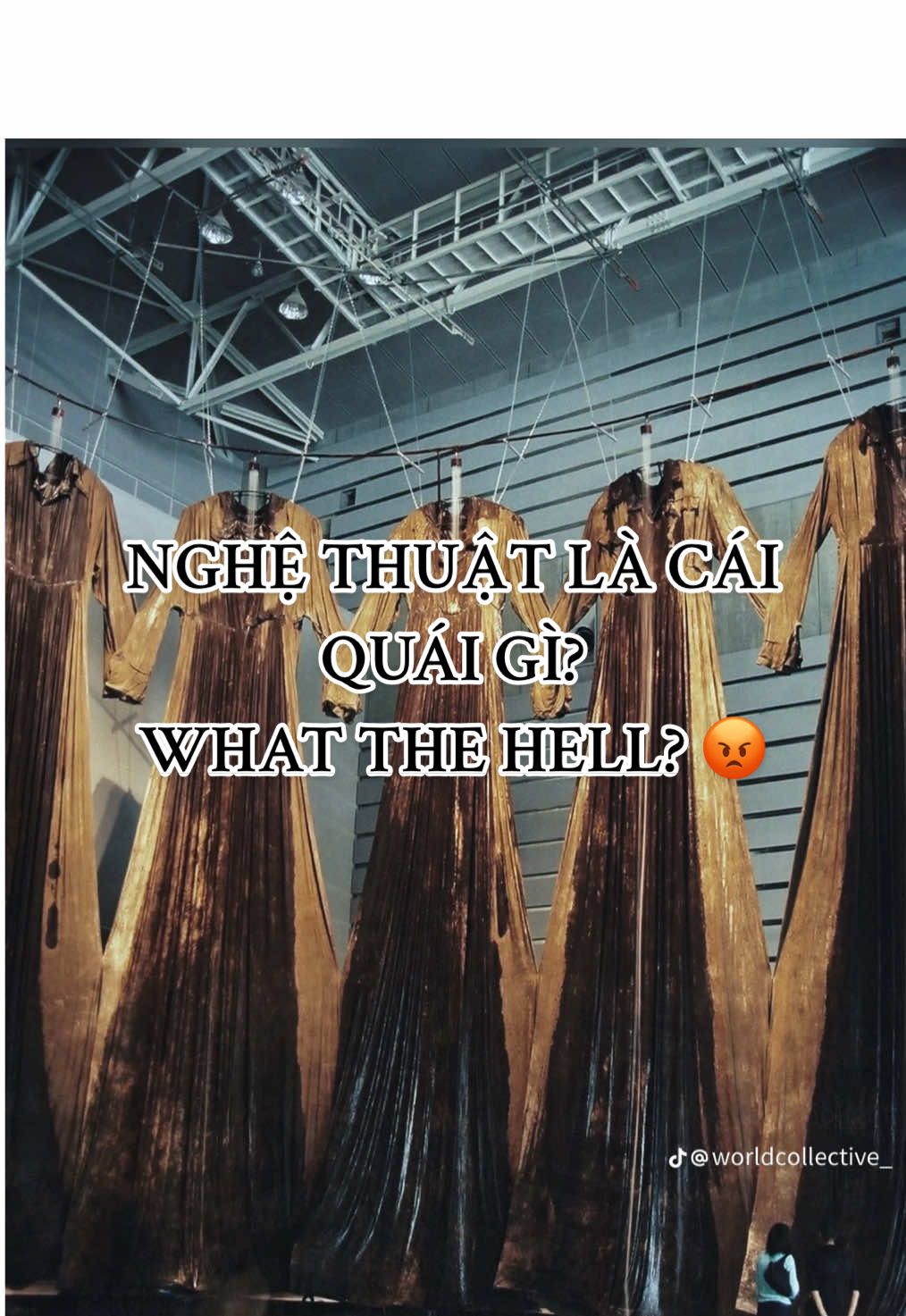 Không hiểu nổi nghệ thuật là cái quái gì thế này? Toàn những tác phẩm về linh hồn bay bổng… cái quỷ quái gì vậy?        I don’t understand what the hell is art? All these works about the soul flying… what the hell is that? YU đã tham gia triễn lãm của bà ta gần trước ngày qua mất #JusticeforYuMenglong #YuMenglong #vumonglung #Alanyu #baotang798  @BÔNG TUYẾT TÂN CƯƠNG  @BÔNG TUYẾT TÂN CƯƠNG  @BÔNG TUYẾT TÂN CƯƠNG 