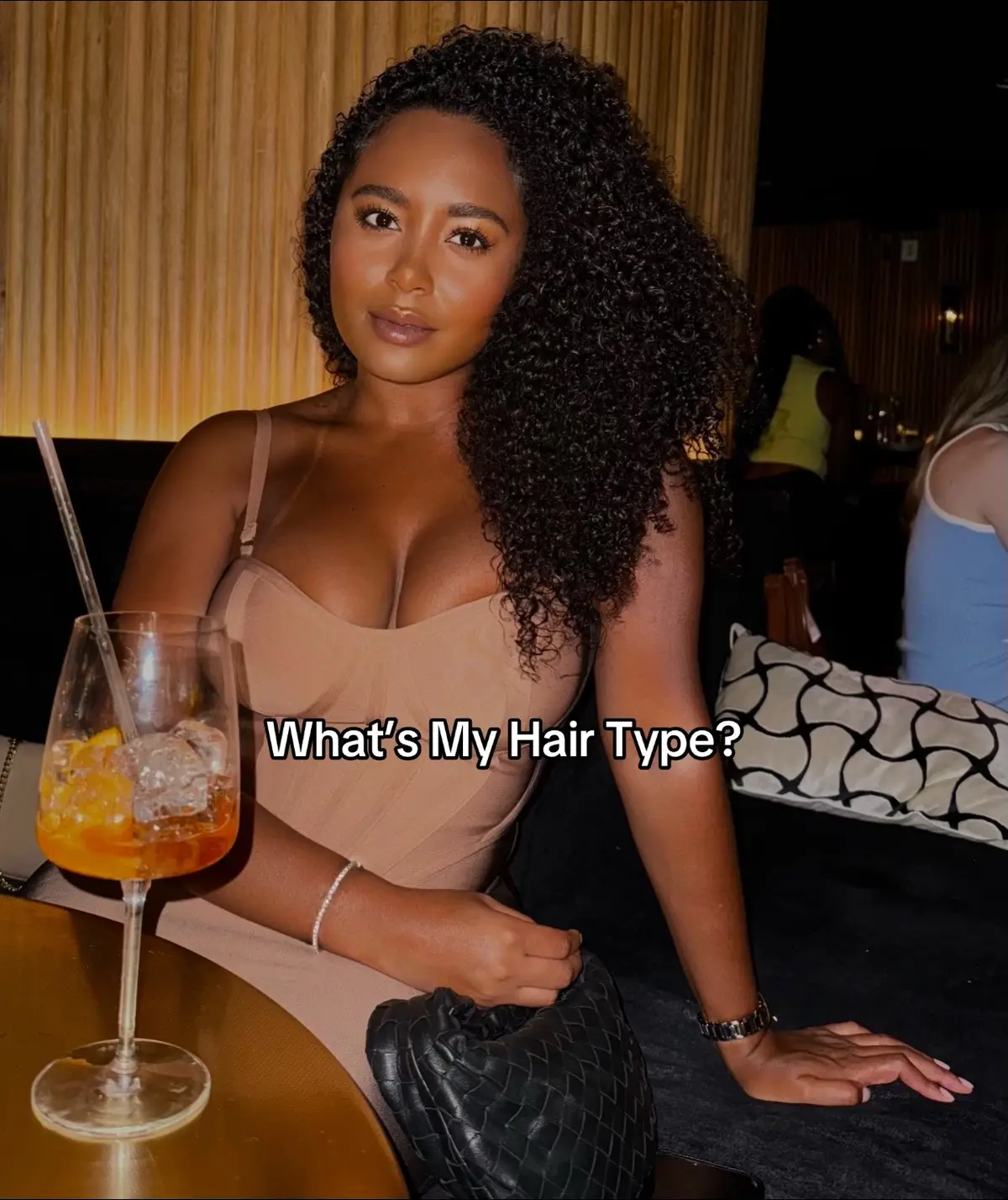 I want to say it’s 3c, but I have no idea… lol what’s my hair type yall?! 👀 #fyp #3chair #curlyhair #washandgo #curls 