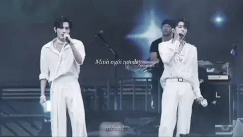 “Cảm ơn Giang Hành, cảm ơn Lý Phái Ân” Cảm ơn Giang Hành vì đã đến, vì đã luôn ở bên, lặng lẽ nâng đỡ người kia qua những tháng ngày tối tăm nhất. Ánh mắt dịu dàng và sự đồng hành của anh chính là niềm tin giúp Phái Ân đứng vững, để trong gió mưa vẫn có nơi nương tựa. Cảm ơn Lý Phái Ân vì đã kiên trì, vì đã không buông bỏ dù thế giới từng quay lưng. Anh chọn ở lại với đam mê, chọn bước đi bằng tất cả niềm tin và lòng tự trọng của một người nghệ sĩ. Hôm nay, khi mọi tổn thương dần khép lại, xin gửi đến cả hai một lời cảm ơn chân thành nhất — vì đã tin vào ánh sáng, vì đã cùng nhau đi qua những ngày không dễ dàng ấy. Mong rằng chặng đường sau này của họ sẽ chỉ toàn hoa nở, nụ cười và ánh sáng. 🩵🤍#xuhuong #xuhuongtiktok #gianghanh_lyphaian #江李99 #jiangli 