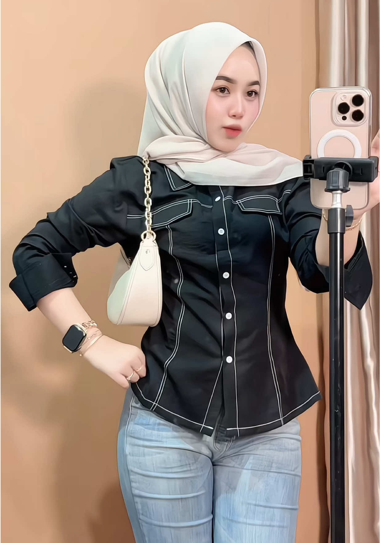 cinta bgt sm kemeja nya