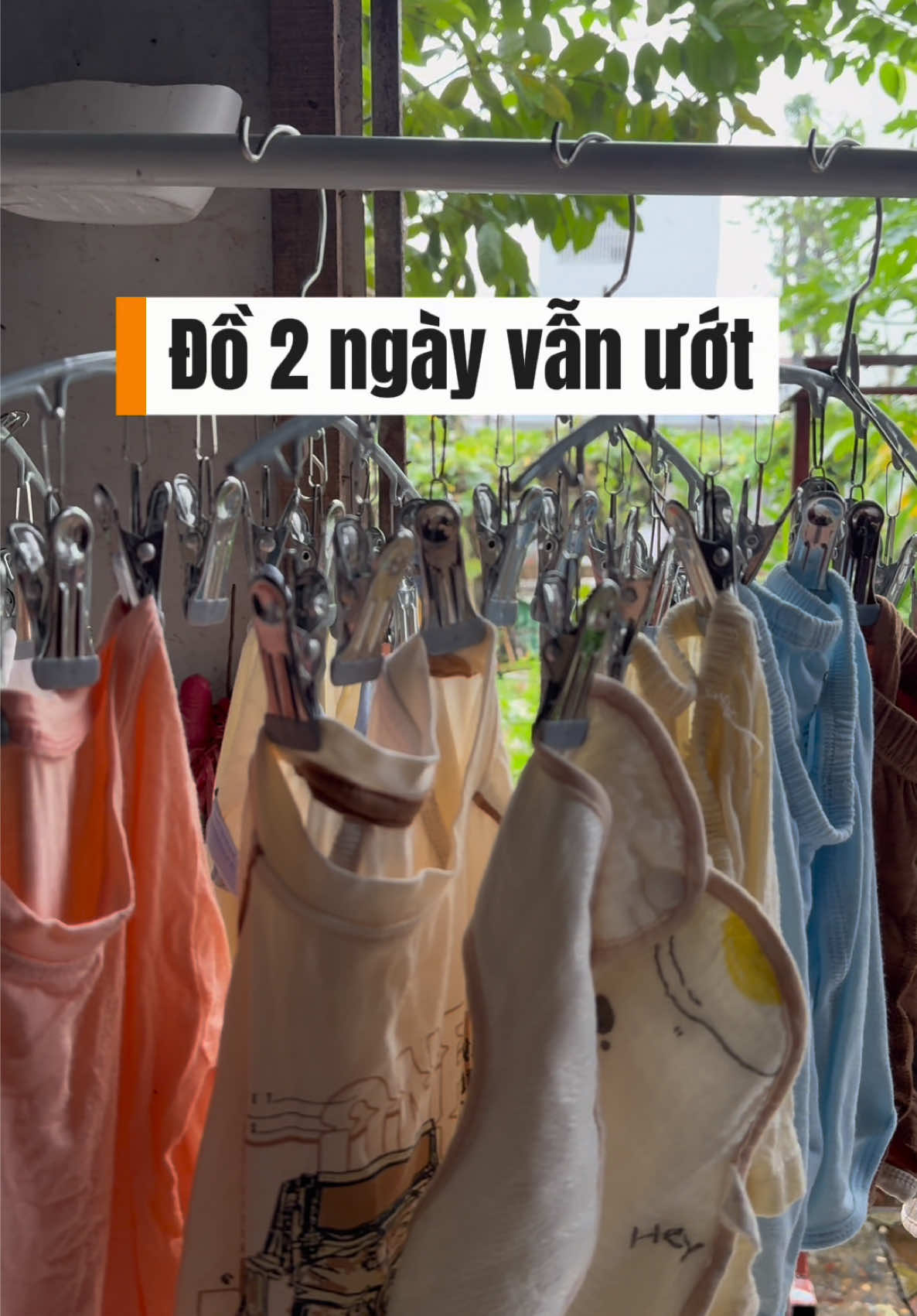 Trời mưa kiểu này mà không có tủ sấy là toang luôn 😭 #tusayquanao #tusaycwell #tusay #tusayquanaogapgon #dodungtienich 