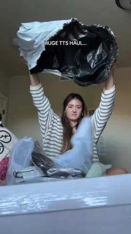 This is getting out of hand #fyp #tiktokshopaffiliate #haul #tiktokshop #freesample 