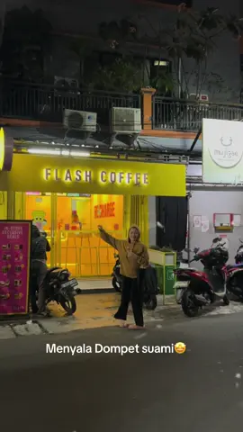 Harta karun punya rumah deket kampus binus jadi jajan mulu🤩