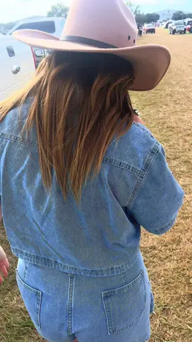 #lifestyledbyrheannon #rowdyrhea 