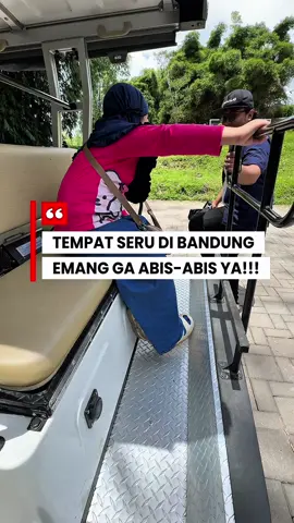 Klo ngomongin Bandung emang ga ada abisnya ya, ada aja yang baru. Dan kali ini aku baru kesampean nyobain resto di dalem Dusun Bambu yang viral banget karena viewnya yg ciamik dan makanannya yg super enak. Cuaca sempet gerimis, tp untungnya penginapan kita ga jauh dari Lembang. Aku udah booking RedDoorz near Dusun Bambu lembang lewat aplikasi RedDoorz. Karena klo kamu masukin kode 
