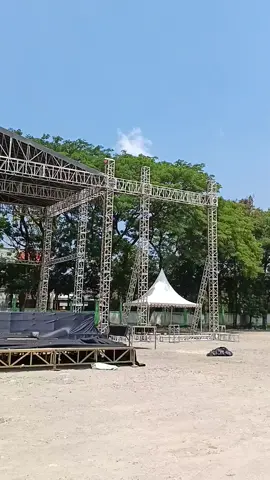 loading #riggingaluminium #lirboyo #lirboyokediri  #lirboyobersholawat #habibsyech 