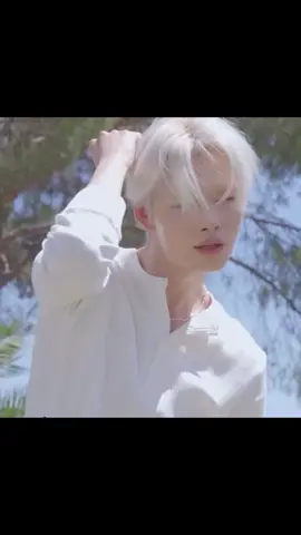 นิกิร่างทองที่ LA 😭 [DICON GOLDEN-AGE VER.]  #ni_ki #nishimurariki #니키 #ニキ #นิกิ 