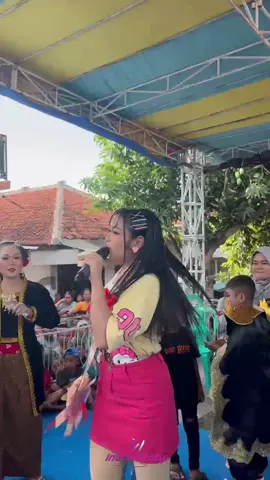 Sekien mh pada bener jare dewek bae😅  #indahwaty #goyangdigeboymass #fyp #masukberanda #tarling_indramayu_cirebon 