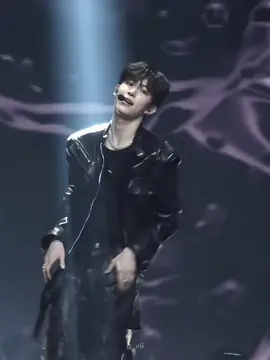 Geonwoo pls do sugar on my tongue challenge 😩🫦 #kimgeonwoo #alphadriveone #ald1 