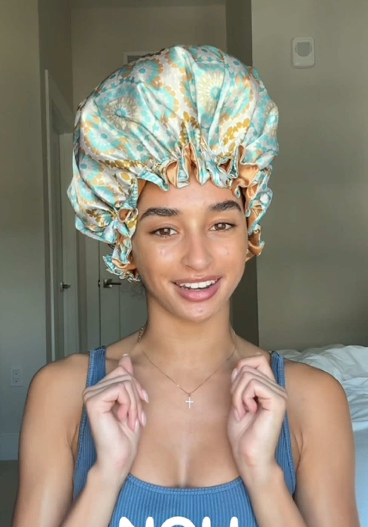 Nighttime routine for the curls  🌙 The Bounce Curl Reversible Satin Bonnet keeps curls soft, helps reduces frizz, and protects your style overnight 🩵 @Jay #curlyhairroutine #curlyhairtips #satinbonnets #bonnet 
