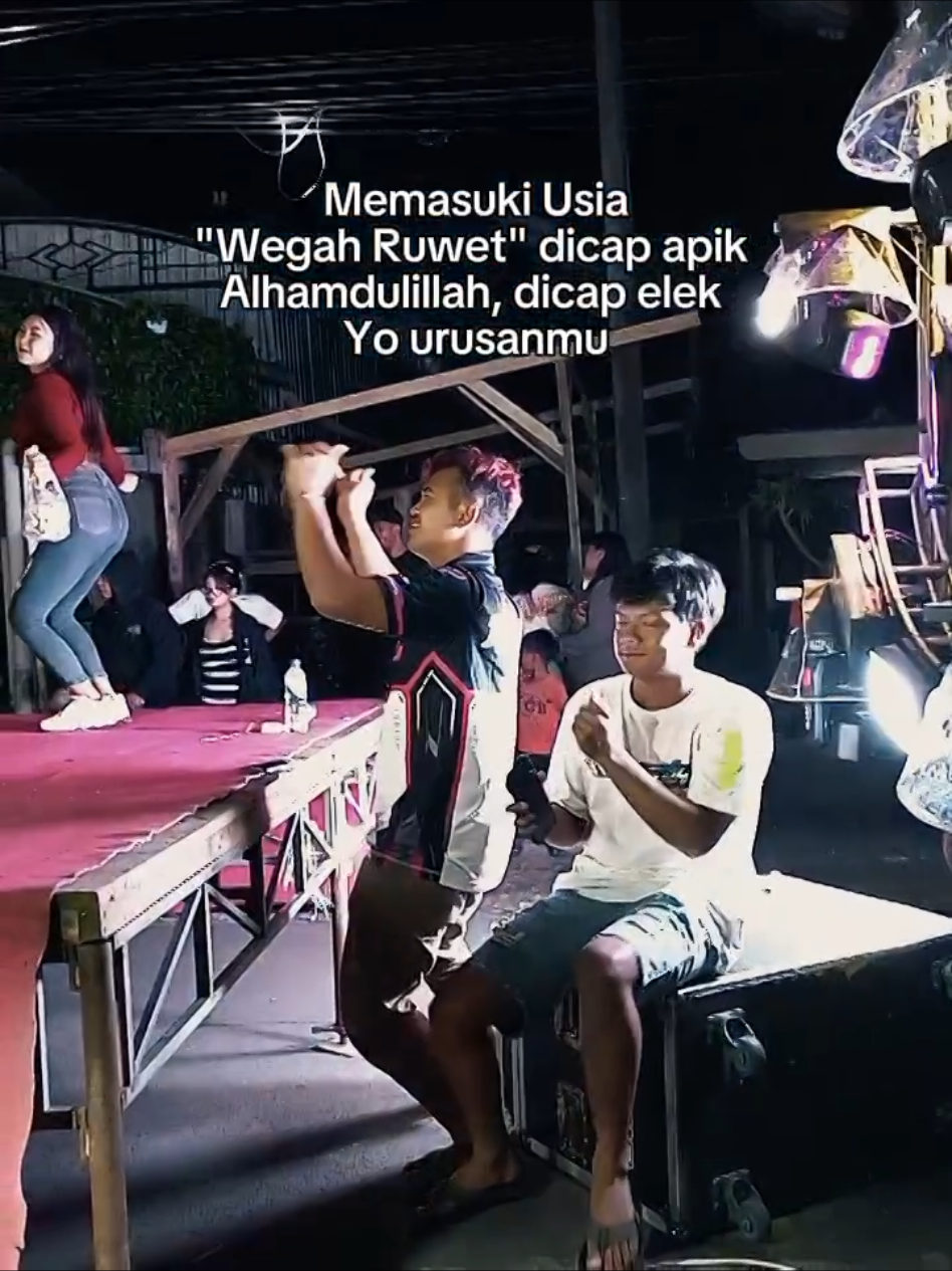 cek sound seng mok delok opone cah 😅🤣 #masukberandafyp #dancersoftiktok #dancerkarnaval #blendiaudio #tiongkokgenk 
