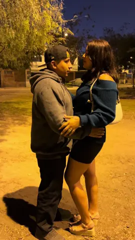 La pedida de …. caldo 🤭 @cairo 🍓 #viral #sketch #jepitolover #viraltiktok #parejas 