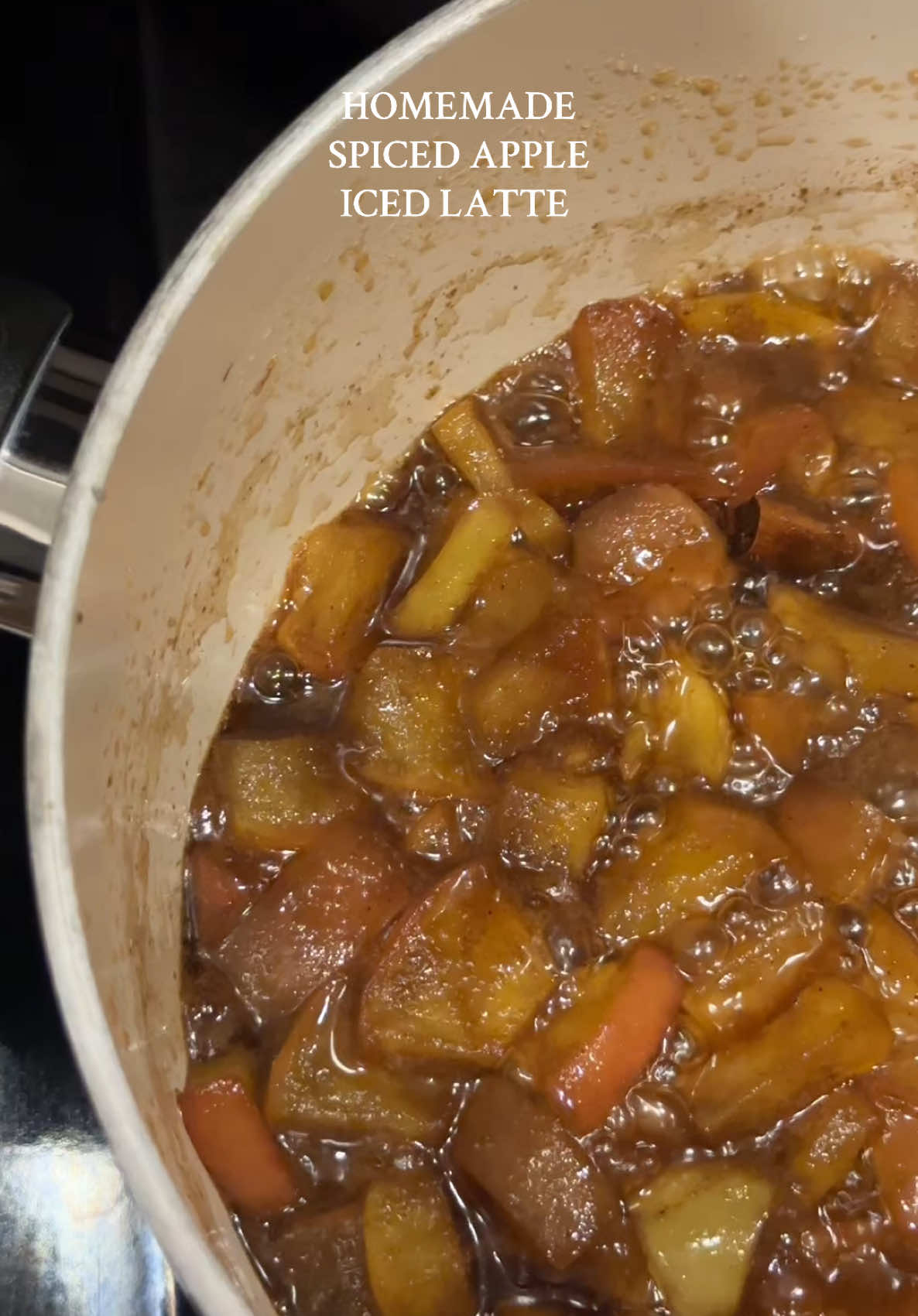 Homemade spiced apple syrup for my coffee at home 🍎☕️😍 #falldrinks #fallcoffee #spicedapple #espresso #espressomachine #breville #brevillebaristaexpress #homemadelatte #lattes #icedlatte #espressoathome #homebarista