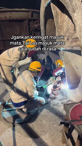 Hampir buta permanen@1duatiga #kontraktor #weldernation #welderindonesia🇮🇩 #gmaw #kuli #skills #foryoupage❤️❤️ #skills #welding #morowali #fyppppppppppppppppppppppp #fypage 