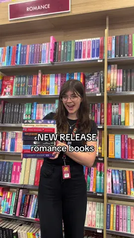 We are swooning over these new releases! 😻🔥 #qbdbooks #aussiebooktok#bookstore #romancebooks 