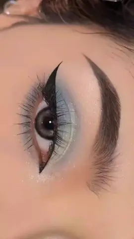 Free makeup course available for females,for more details contact me on whtsap,whtsap num in bio#freemakeup#free #eyemakeup#viral#like#trending#share#