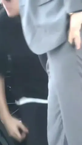 lee min ho airport look very handsome guy