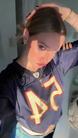 @BILLIE EILISH mommy 