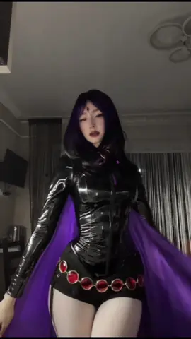 [inst: pelmentoschan_09] dc: @Mush 🇹🇭 #cosplay #raven #ravencosplay #teentitans #halloween 