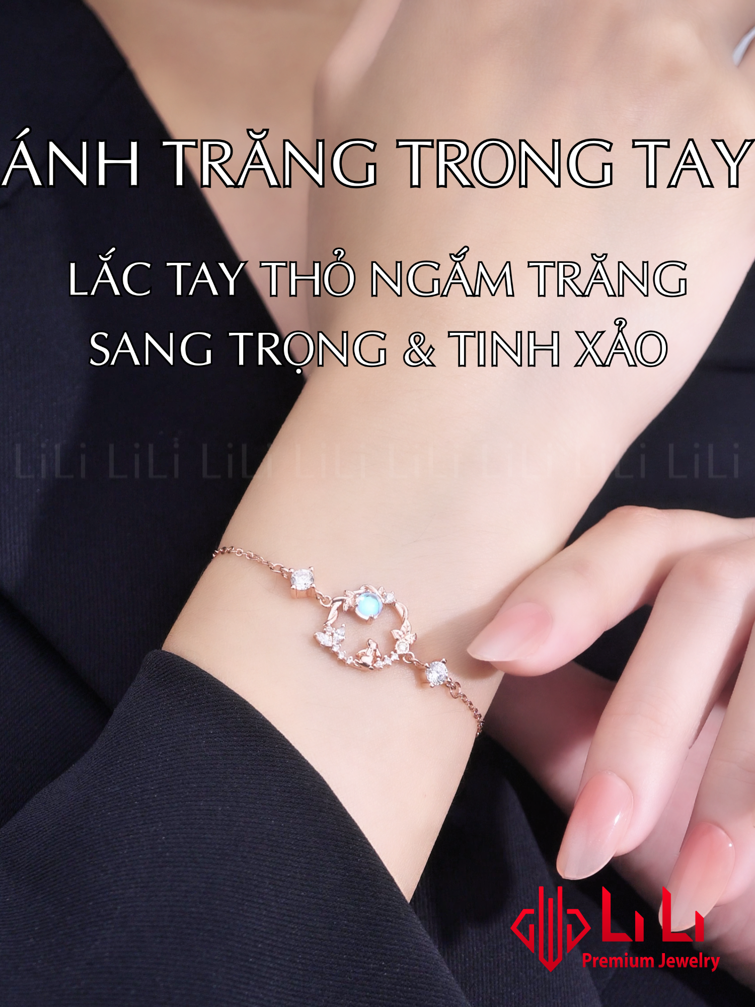 Thiết kế thỏ ngắm trăng mang thông điệp về sự an yên, khát vọng hạnh phúc tròn đầy. Chế tác chuẩn bạc S925, phủ vàng hồng sang trọng, đính đá CZ lấp lánh. Một món quà tinh tế dành cho bạn hoặc người thương. #lactaybacnu #lactaybaclili #trangsuclili #lili