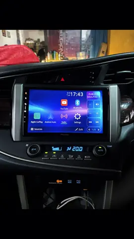 Rasakan pengalaman berkendara yang lebih cerdas dan aman dengan head unit multimedia canggih ini! Dari hiburan (YouTube, Musik) hingga navigasi (Google Maps) dan keamanan (Kamera 360/Parkir), semua ada di ujung jari Anda. Siap buat perjalanan jadi lebih seru dan #MakinGanteng? Integrasi sempurna Apple CarPlay/Android Auto, hiburan tanpa batas via YouTube, dan navigasi akurat di satu layar jernih. Kontrol penuh di dasbor, buat perjalanan jauh terasa dekat! ✅ Android Auto & Apple CarPlay ✅ Layar Jernih & Responsif ✅ Fitur Kamera Parkir/360 ✅ Navigasi & Hiburan Lengkap 📍Ruko Mega Grosir Cempaka Mas Blok L No 8  ( Google Maps Perdana Audio Cempaka ) ☎️ ; 0812-8845-7415  #perdanaaudio #audiomobil #audiomobilmurah #audioperdana 