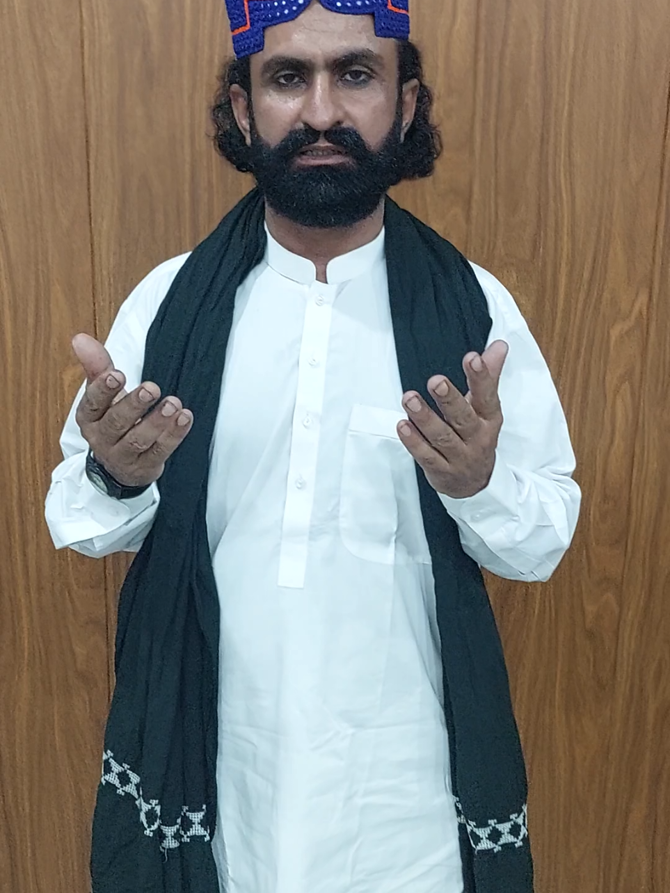 فقير ثناء الله شر سينٽرل جيل سکر مان آزادي وقت شڪراني جي دعا پڙهندي. ﷲ پاڪ کيس جزائ خير عطا فرمائي.