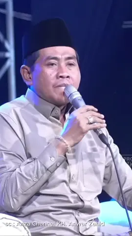 ikut terharu saya pak yai begitu dalam banget sakit hati ini... kita gak pernah nyenggol trans7 tapi kok tega2nya tanpa perasaan kyai kami di lecehkan santri2 di hina,kalau gak tau pesantren mbok jangan berkomentar... #fyppppppppppppppppppppppp #anwarzahid #trans7  #kyaidilecehkan #santridihina