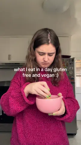 It's not the first day of fall but it is to me #glutenfree #vegan #whatieatinaday #Vlog 