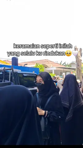 🥺🥺🤍🤍 #ustdzahhalimahalaydrus #majelissholawat #hubabahalimahalaydrus 