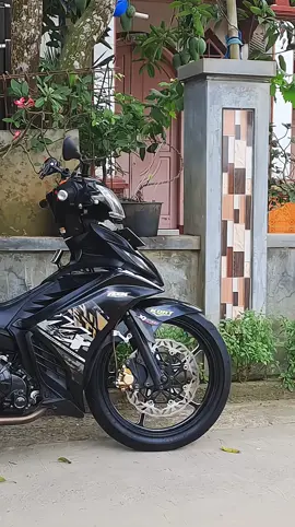 Dulu doanya pengen motor bagus + rapih sekarang udah terkabul satu persatu 🤲 #mxnew #mxnew135 #njmxsolorayastyle #mx135 
