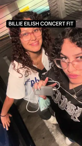 you know i had to wear my ateez jersey 🙂‍↕️💞 #billieeilish #concert #orlando 