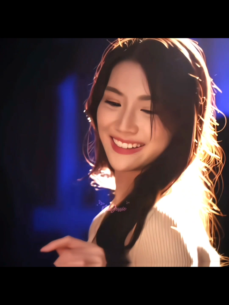 Love at first sight 🥰 #ginnynatnicha #ginny #poisonouslovetheseries #glseries #glthailand 