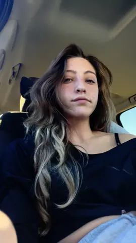 Pretzel girl vibes 🥨