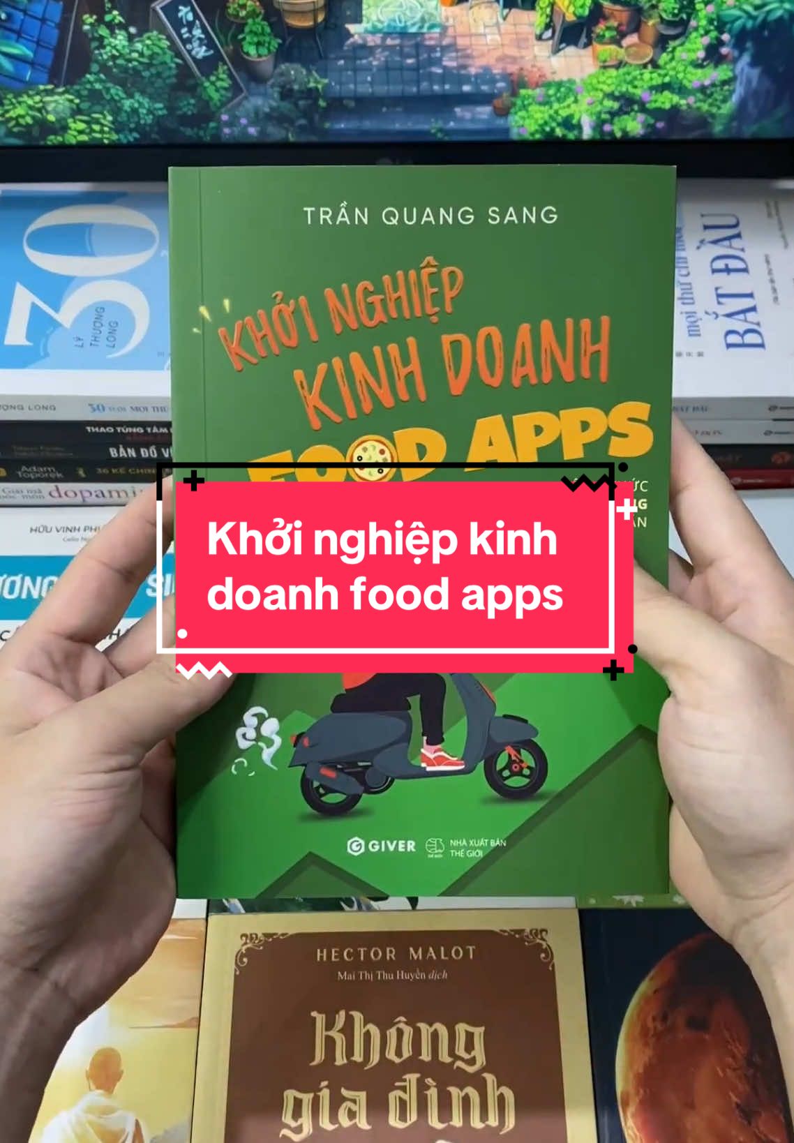 Bạn có bao giờ tự hỏi, tại sao cùng bán đồ ăn online mà có người kiếm được doanh thu lớn mỗi tháng, còn bạn lại mãi loay hoay với vài đơn mỗi ngày? Cuốn Khởi nghiệp kinh doanh Food Apps sẽ khiến bạn “vỡ òa” khi hiểu ra: kinh doanh trên nền tảng food delivery không chỉ là nấu ngon mà là biết cách bán. Từng chiến lược, từng ví dụ thực tế trong sách sẽ giúp bạn xây dựng mô hình kinh doanh bền vững, để mỗi đơn hàng không chỉ là miếng ăn, mà là bước tiến đến tự do tài chính. #1day1bookk #moingaymottrangsach #BookTok #sachhay #trichdanhay 
