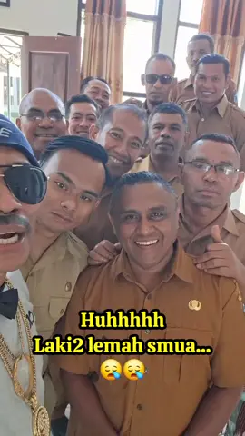 laki laki lemah.. penampilannya BEGINI... #KomediTimur  #KakaDuki 