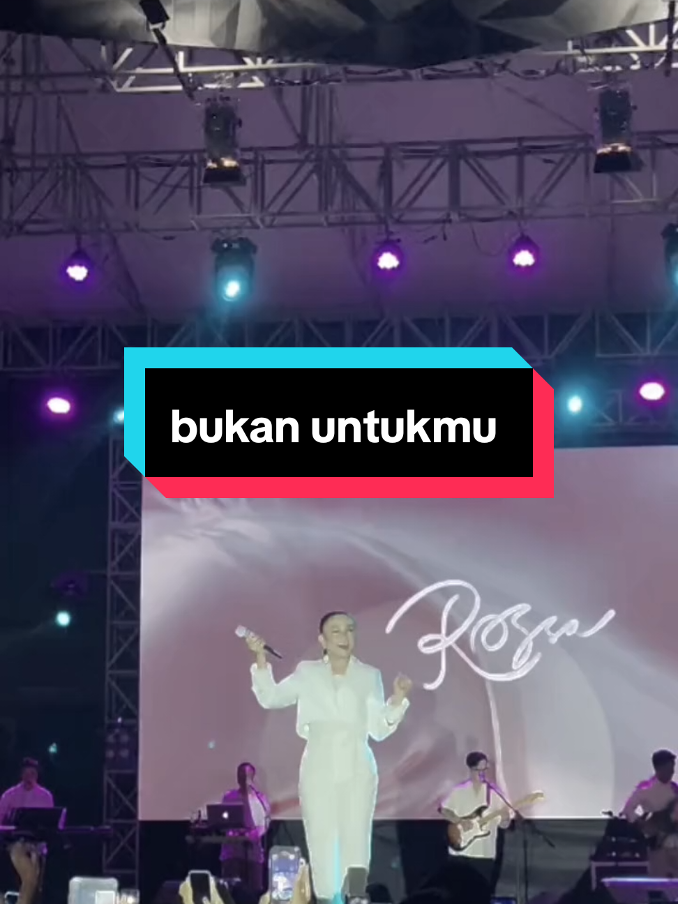 bukan untukmu  Rossa  #liriklagu #bukanuntukmu #rossa #fyp 