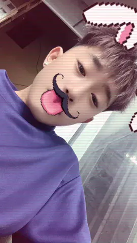 Giả vờ cute tí 🥰