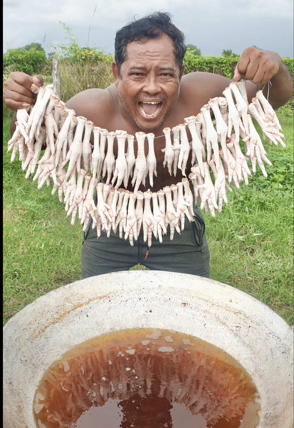 How to crispy chicken feet with chili recipe#tiktokfood #crispy #yummy #chickenfeet 