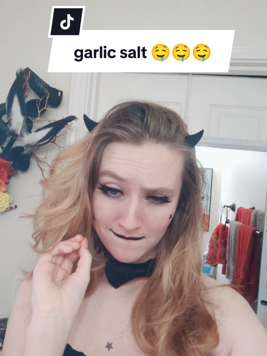 exact facial expressions and all who can relate #garlicsalt #salt #saltlife #fyp #vampire 