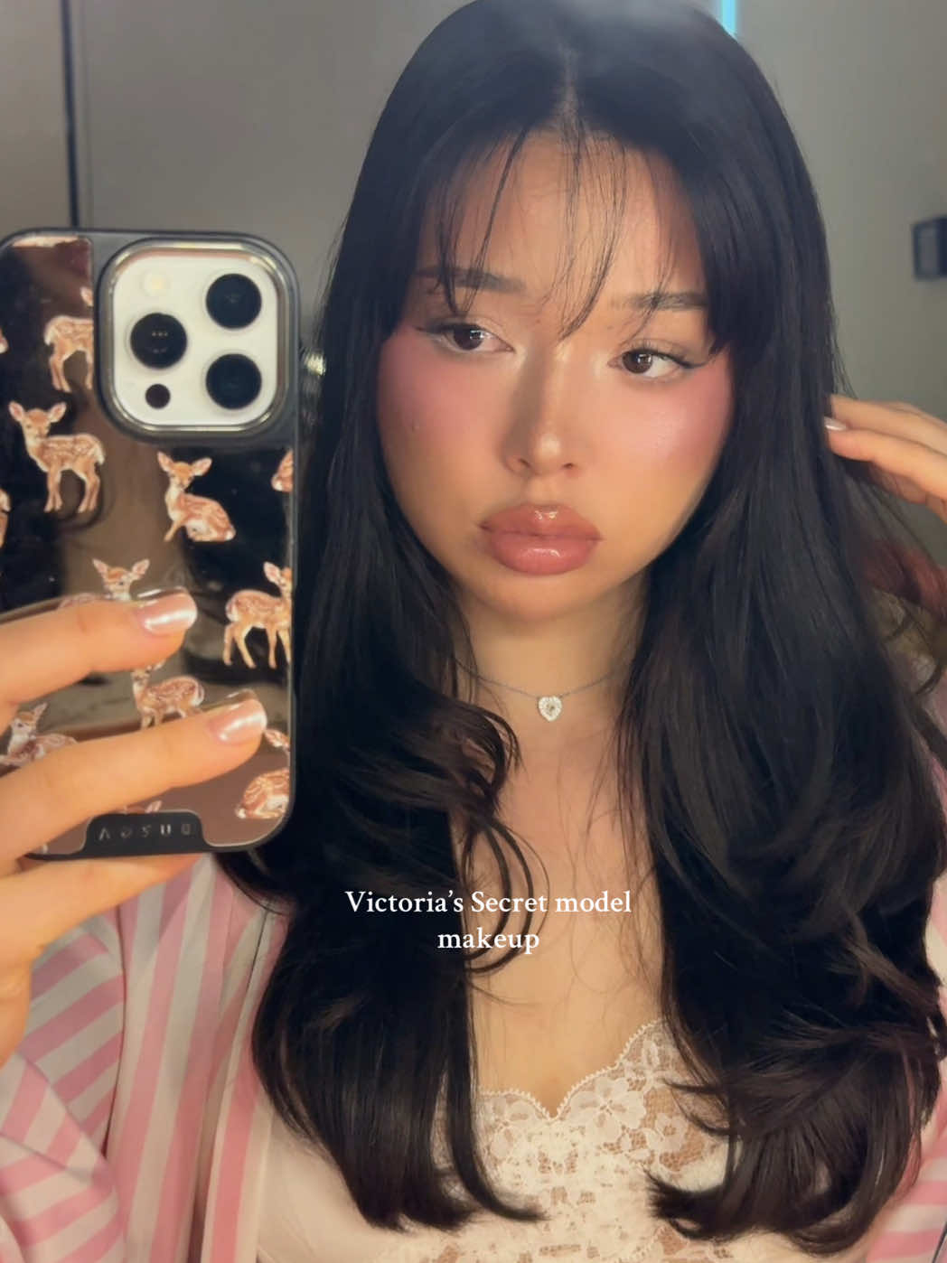 Do we want a tutorial? #victoriassecret #victoriassecretangel #vsmakeup #angelmakeup #modelmakeup 