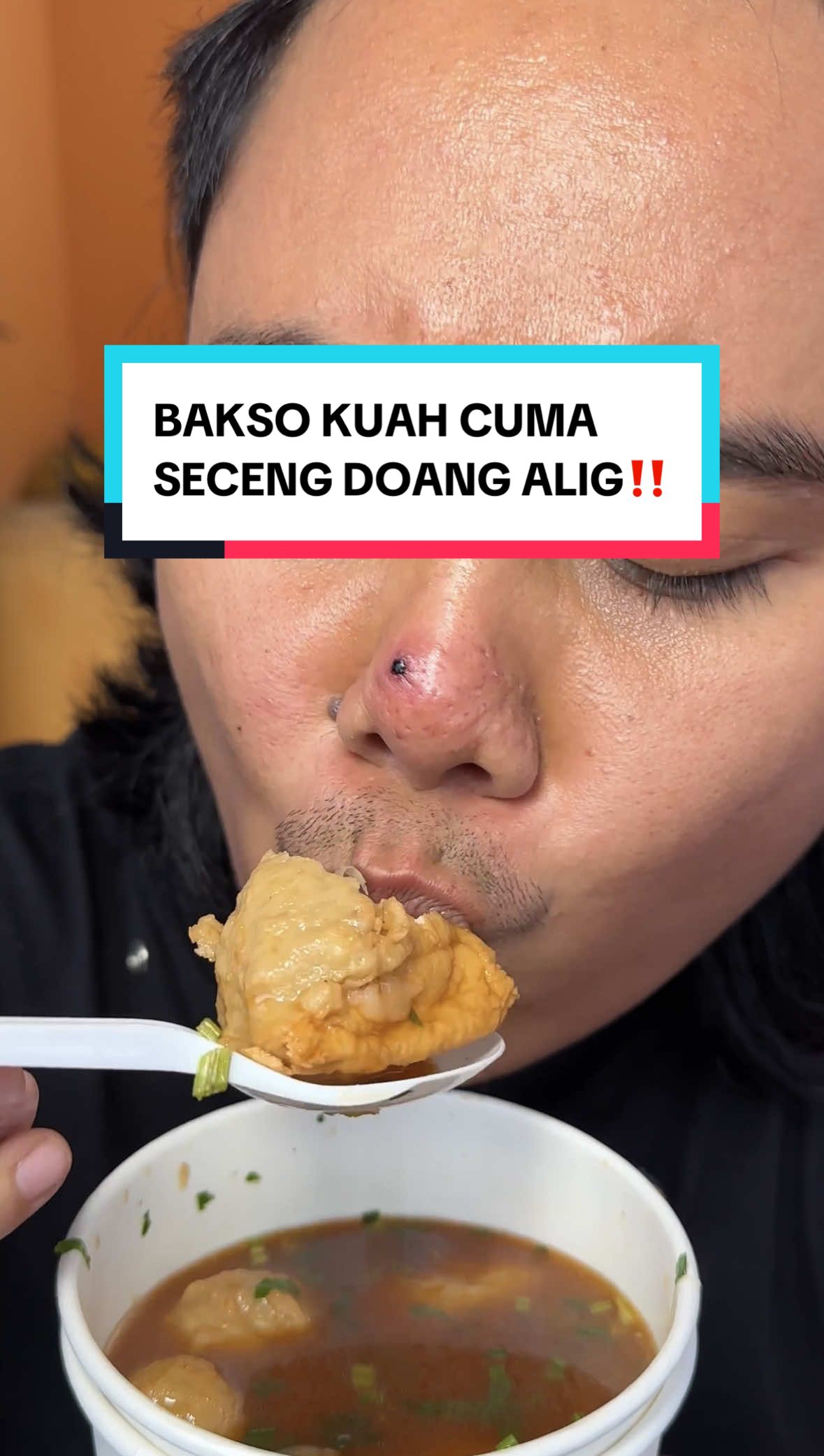 JAJANAN SD‼️ BAKSO KUAH CUMA SECENG DOANG‼️ Emang paling bener jajan itu di jajanan sd! Kanee.. muraa.. banyak.. harga bakso cuma seceng alig! Pake kuah! Dan ada lumpia yang mirip goguma🤤 Gimanaa.. Gassiin gaa..🛵💨 🎯SIRMOY🎯 @sirmooy  (Di gedong aer, bandar lampung, samping chamart dan indomaret) #husennbj #jajanansd #baksopedas 