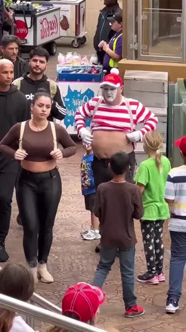 27.5K #tomthemime #seaworld #seaworldmime #mrbeast #mimeseaworld 