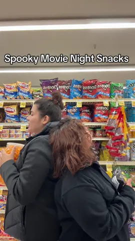 Spooky Movie Night Snacks #spookyseason #spookymovienight #trend #safeway #xyzbca 