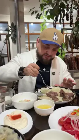 Toshkentdan uzoqqa bormasdan beshbarmoq yemoqchi boʻlganlar uchun #food #eating #uzb #foodtiktok #Foodie 