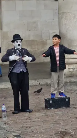 The best Charlie Chaplin performer I have seen in Covent Garden, London part four. #charliechaplin #coventgarden @Charlie Chaplin Official 