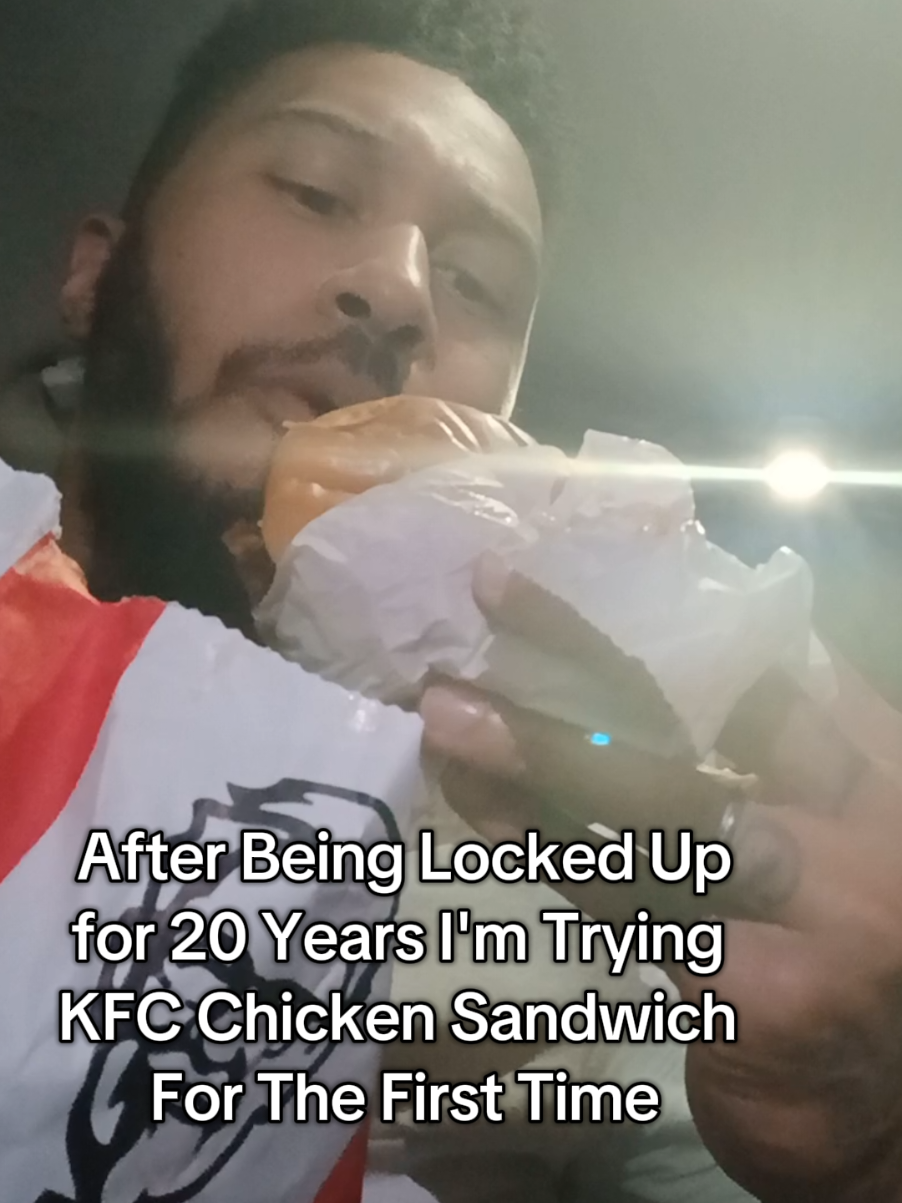This is a review on the KFC Chicken Sandwich. #Foodie #fyp #viral 