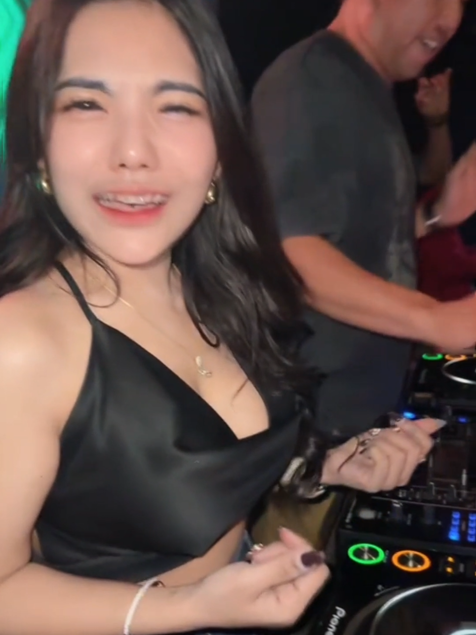 Sudah 3 Bulan #fdjlea #partypeople #ladiesnight #djcantik #clubbingparty 