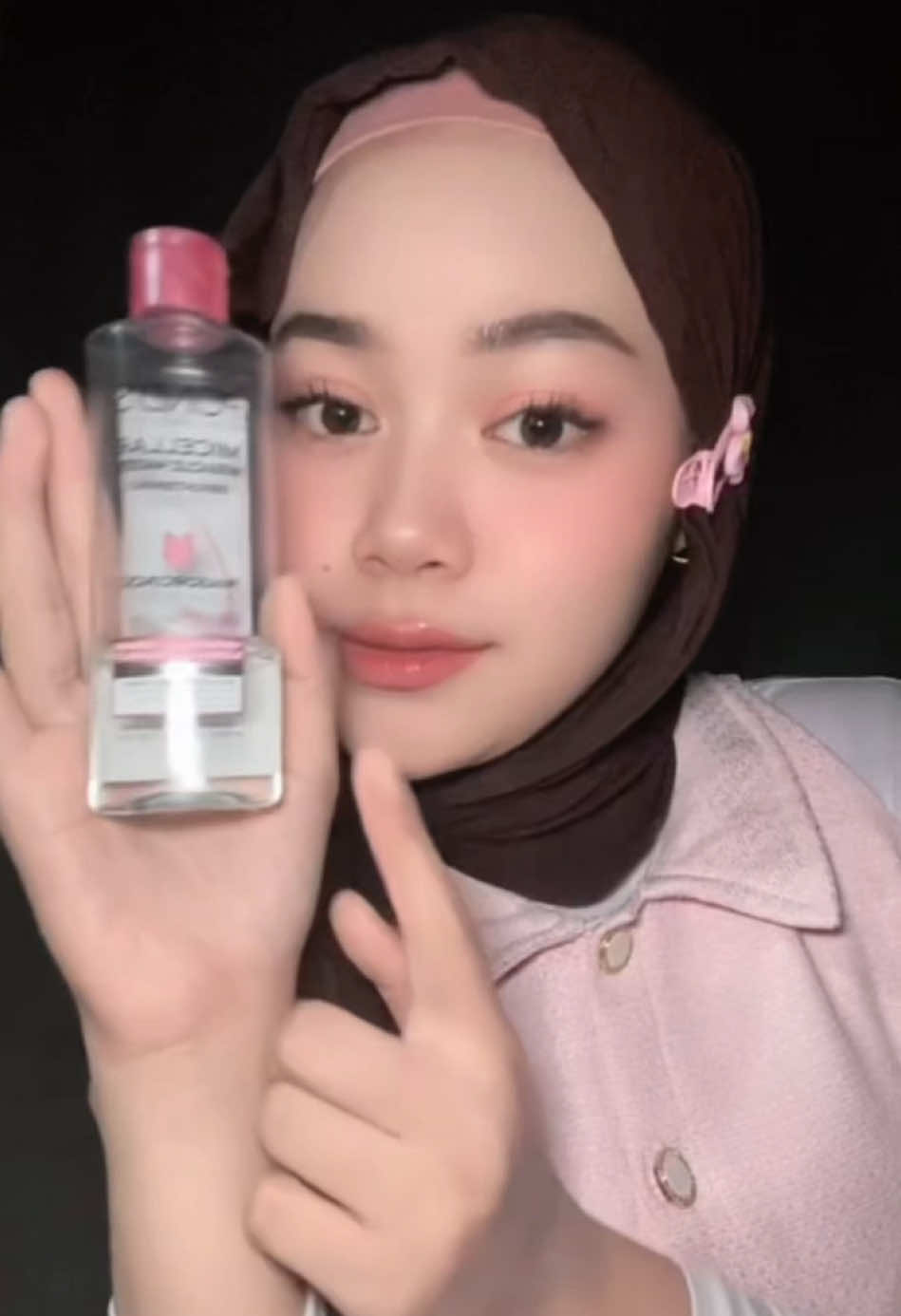 definisi magic watter💦 . . . #micellarwater #pondsmicellarwater @PONDSIndonesia 